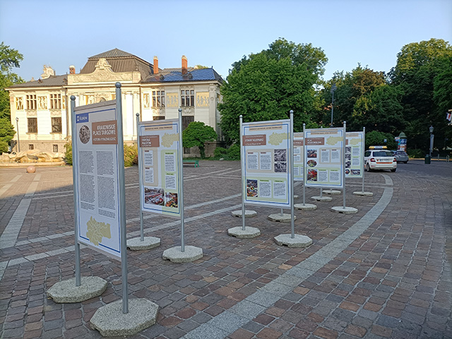 Prezentacje wystawy pt. "Krakowskie place targowe - historia i teraźniejszość"
